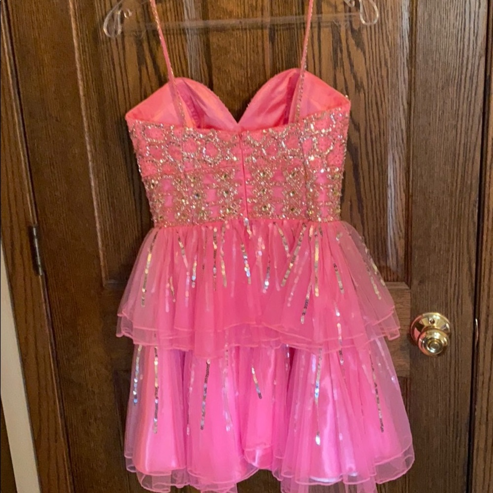 Dress - Picture 2 of 4